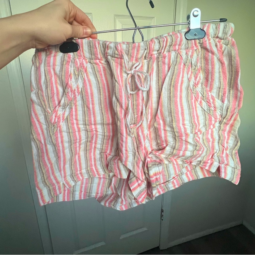 Stripe linen shorts